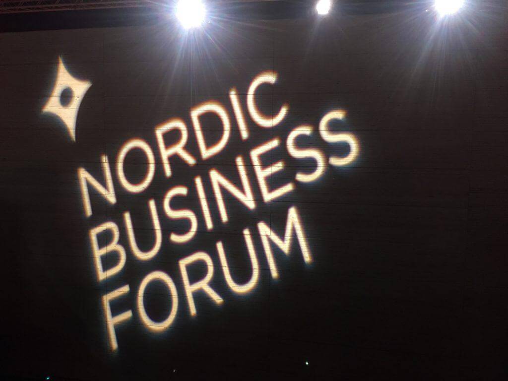 Donald Miller opetti Nordic Business Forumissa mitä on tehokas tarinankerronta.