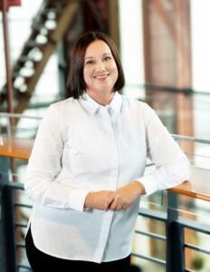Hymyilevä Johanna Kumpula Unica ravintoiloista